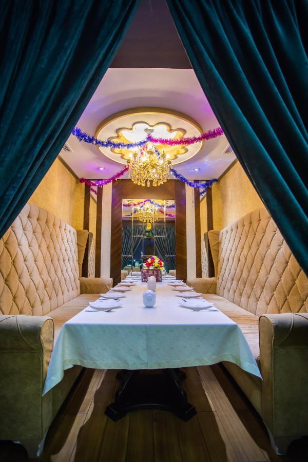 טשקנט Hotel Grand Capital מראה חיצוני תמונה