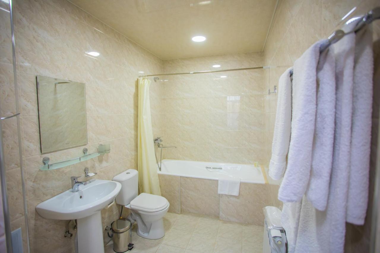 טשקנט Hotel Grand Capital מראה חיצוני תמונה