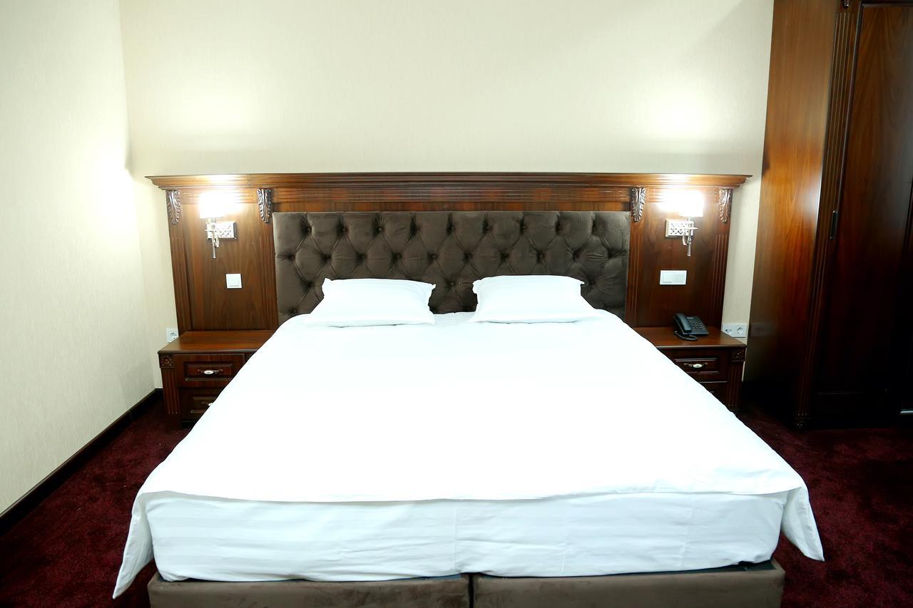 טשקנט Hotel Grand Capital מראה חיצוני תמונה