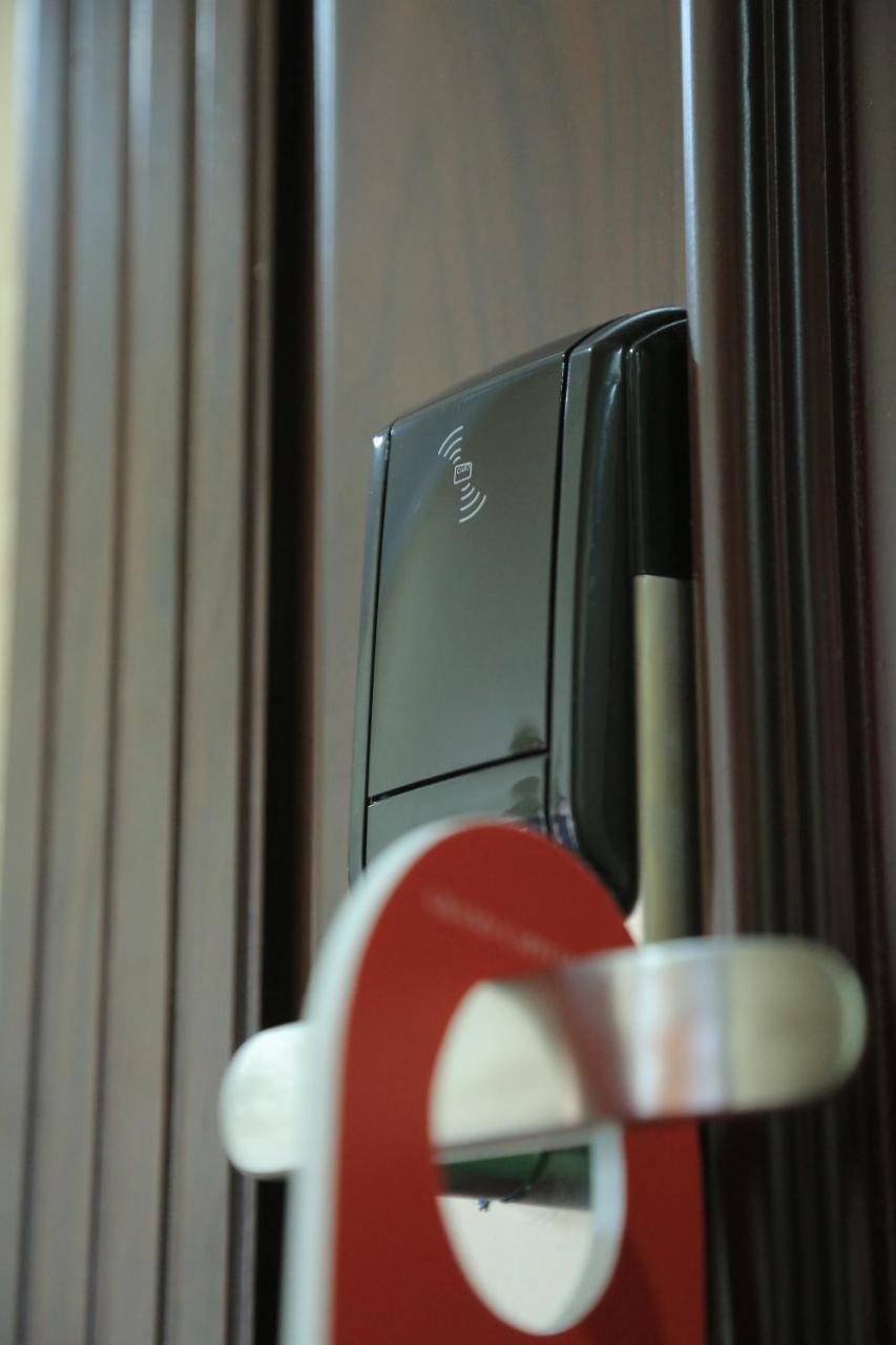 טשקנט Hotel Grand Capital מראה חיצוני תמונה