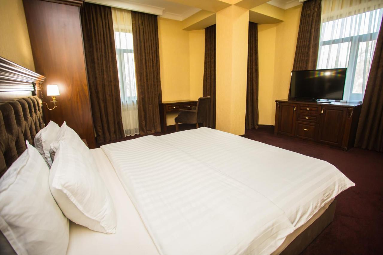 טשקנט Hotel Grand Capital מראה חיצוני תמונה